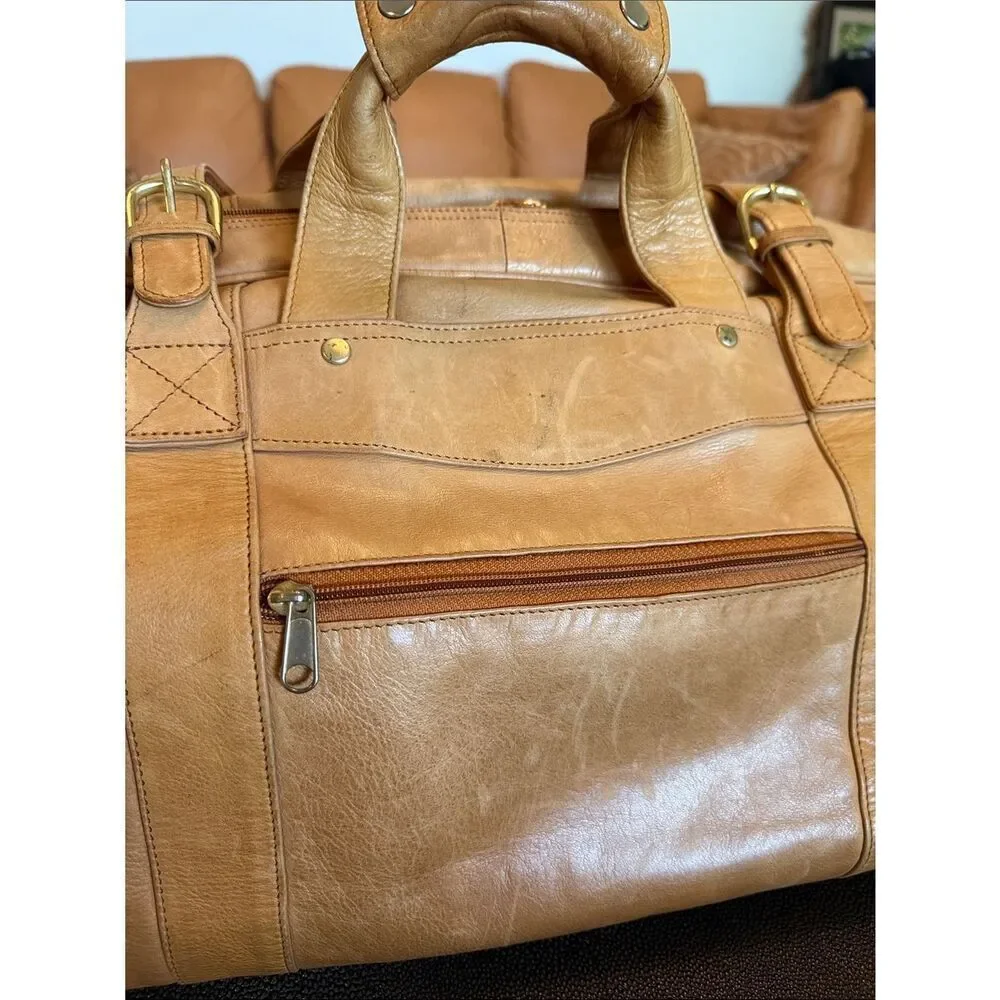 Boulder Ridge Classic Tan Leather Duffel Bag with  Zip Pocket shoulder strap